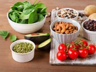 Modriny, boľavé kosti, krvácanie: Viete, ktorý vitamín vám chýba?