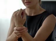 Prírodná podpora zdravia kĺbov: Výživa, vitamíny a byliny