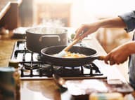 Kardiológovia varujú: Toto používate v kuchyni DENNE a ničí to zdravie vášho srdca!