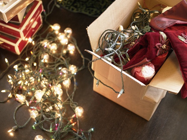 Vianočné osvetlenie patrí k sviatkom, treba však dodržiavať určité bezpečnostné opatrenia.  (Foto: Thinkstock.com)